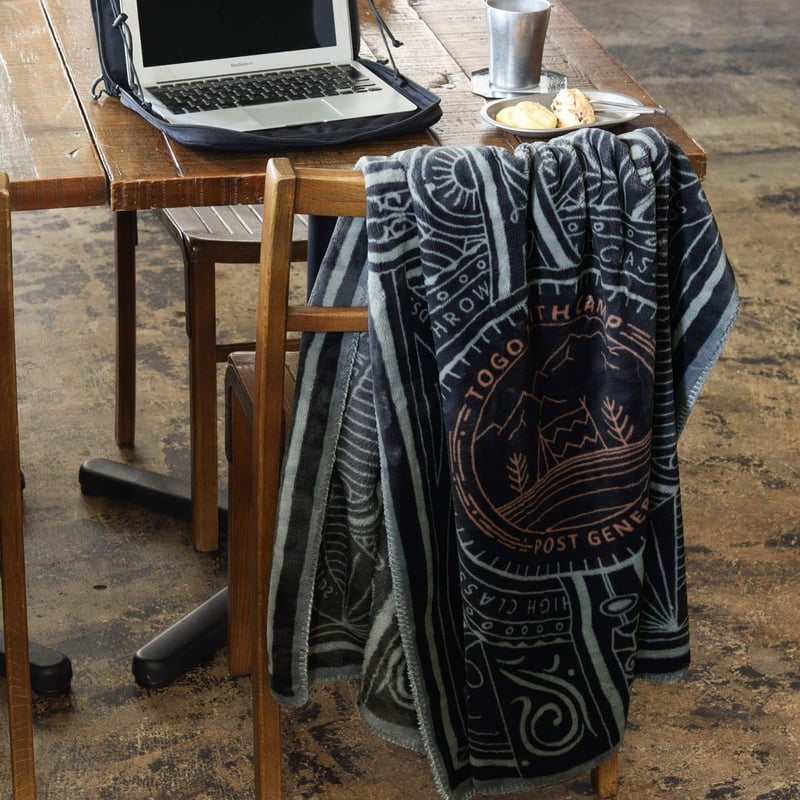 柔らかく手触りの良いフリースブランケット / FLANNEL FLEECE BLANKET /