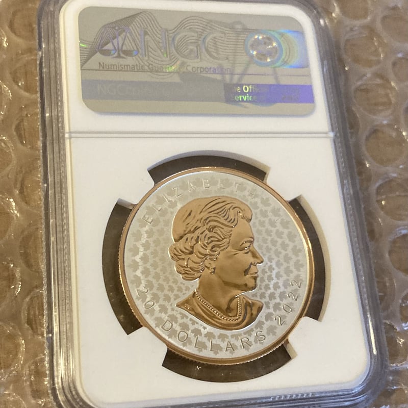 NGC70鑑定・発行即日鑑定】カナダ メイプルリーフ銀貨 2022年 特殊打刻