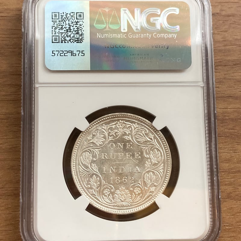 QUEEN刻印碑文 】NGC鑑定MS62 英領インド 1ルピー銀貨 ヴィクトリア