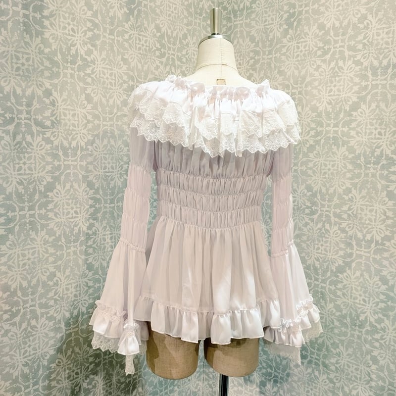 ATELIER-PIERROT】Shirring princess sleeve blous
