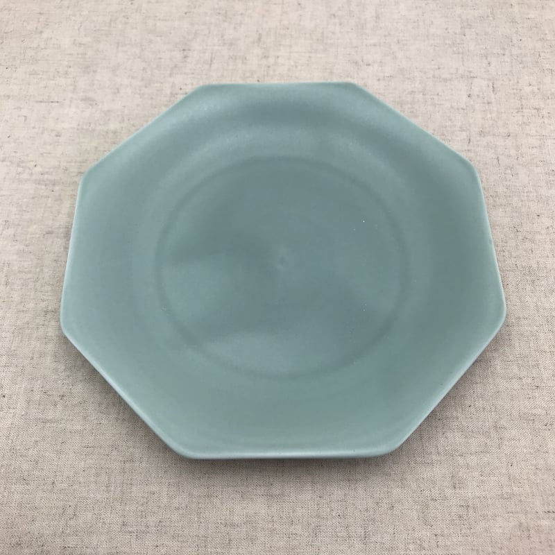 meimei-ware 16.5取皿 八角（青磁マット） M44204 | 小田陶器
