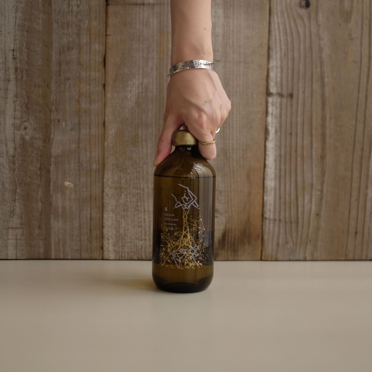 ALCHEMIAE FIRST ESSENCE 5TH ANNIVERSARY GIN | G