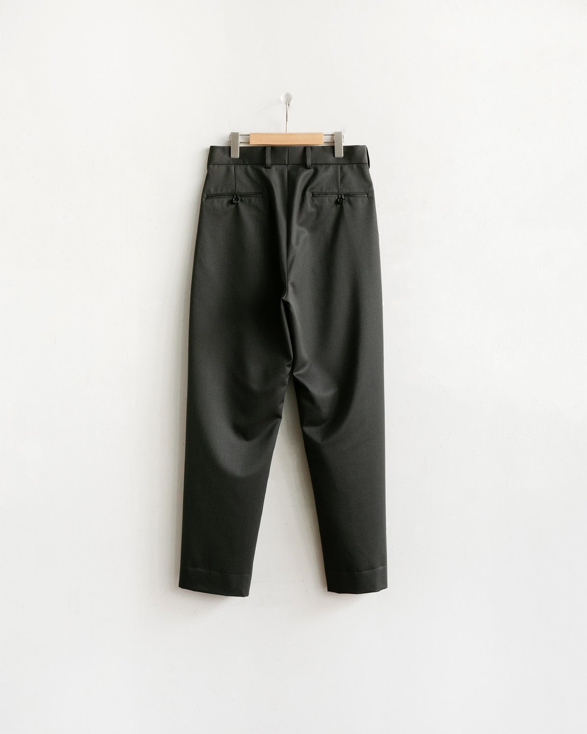 The CLASIK _ 1 PLEATS TROUSER . | Tronica