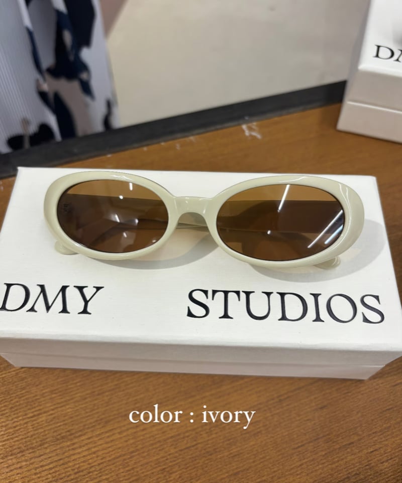 DMY studios / Valentina | JURK
