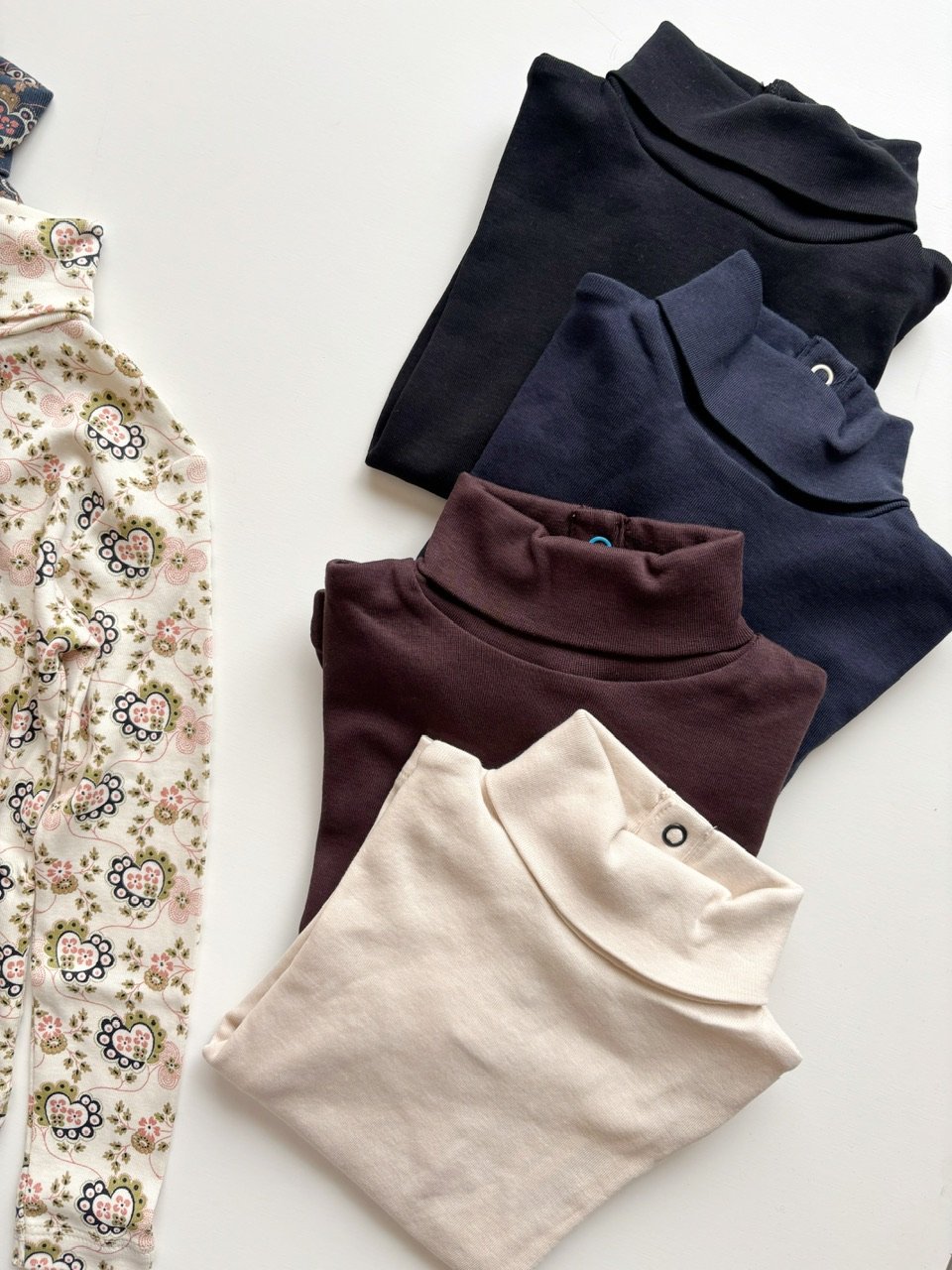 Misha & Puff Turtleneck - String | Baby Style LAB