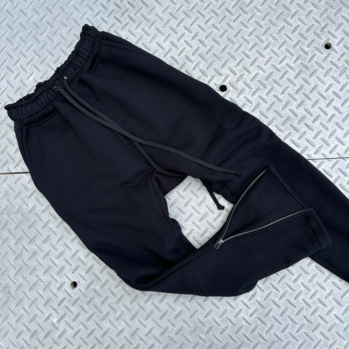 SIDE ZIP SWEAT LOUNGE PANTS / BLACK | INDEPICT