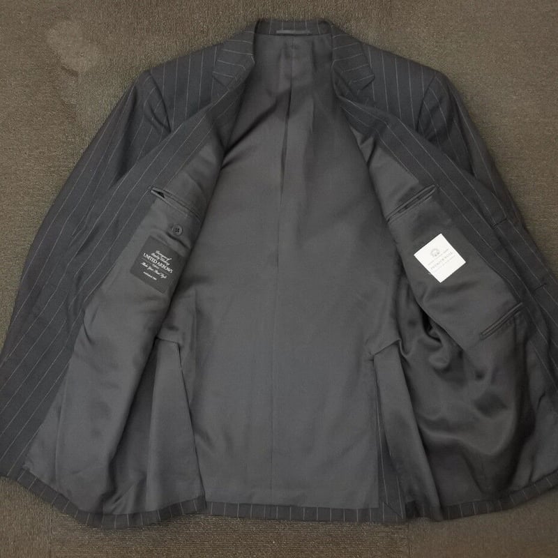 XL191｜UNITED ARROWS 2Bダークグレーストライプスーツ(50) 定価84,7