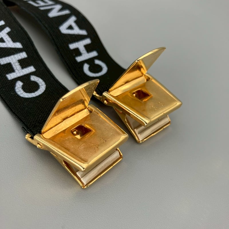CHANEL (シャネル) ヴィンテージ ロゴ アームバンド | Cattleya Vintage