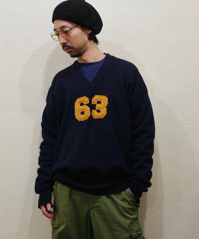 50-60s Vネック レタードセーター 紺×黄色 長リブ / size XL程度 | end