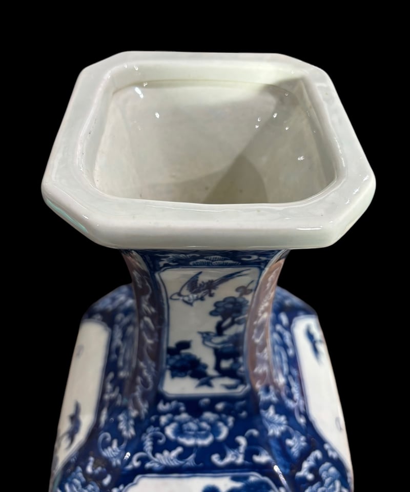 壺 青白磁 中国雑貨 染付 フラワーベース 花瓶 花入れ 花器 陶器