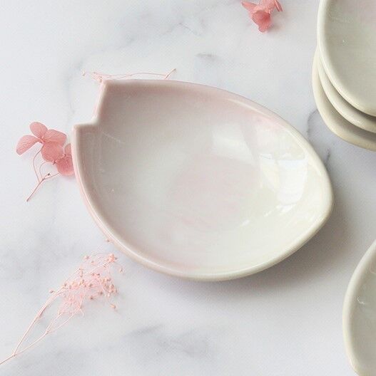 桜花銘々皿 単品｜萩焼窯元 萩陶苑 椿秀窯 | HAGIYAKI SHUTOUEN 萩焼窯