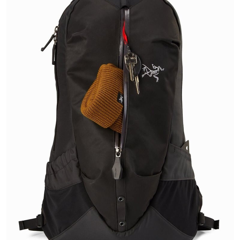 ARC`TERYX】 Arro 22 Backpack （Stealth Black） |