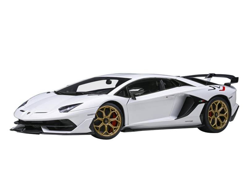 AUTOart 1/18 ランボルギーニ アヴェンタドール SVJ （パール