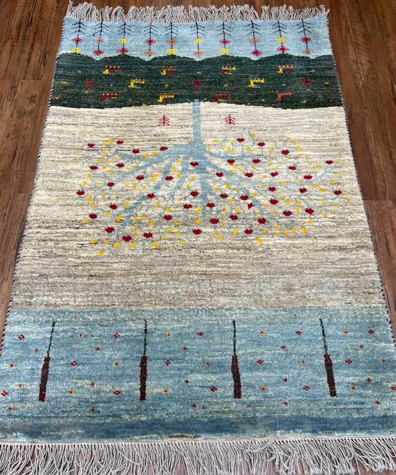 新品 ペルシャ絨毯 手織り リズ ギャッベ 122×85cm 風景 ザクロの木 花