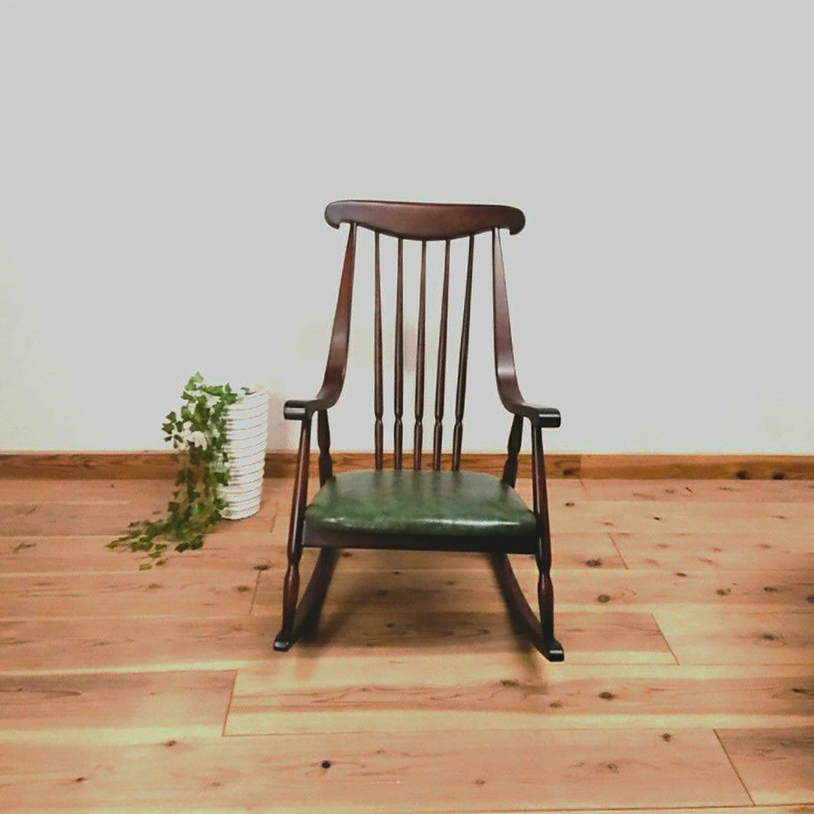 鳥取家具＞ ヴィンテージ・ロッキングチェア | FUJIWAKAYAMA