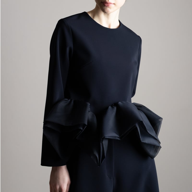 3月下旬発送】Prima Peplum BL navy | HEVE