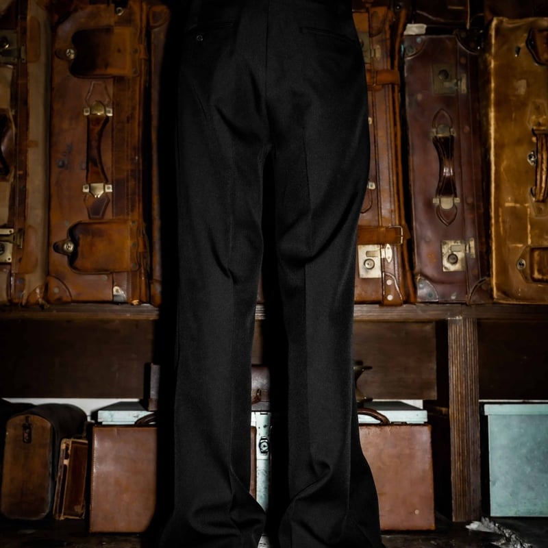PINTUCK MEGA FLARE SLACKS 【BLACK】 | SHIKITARI