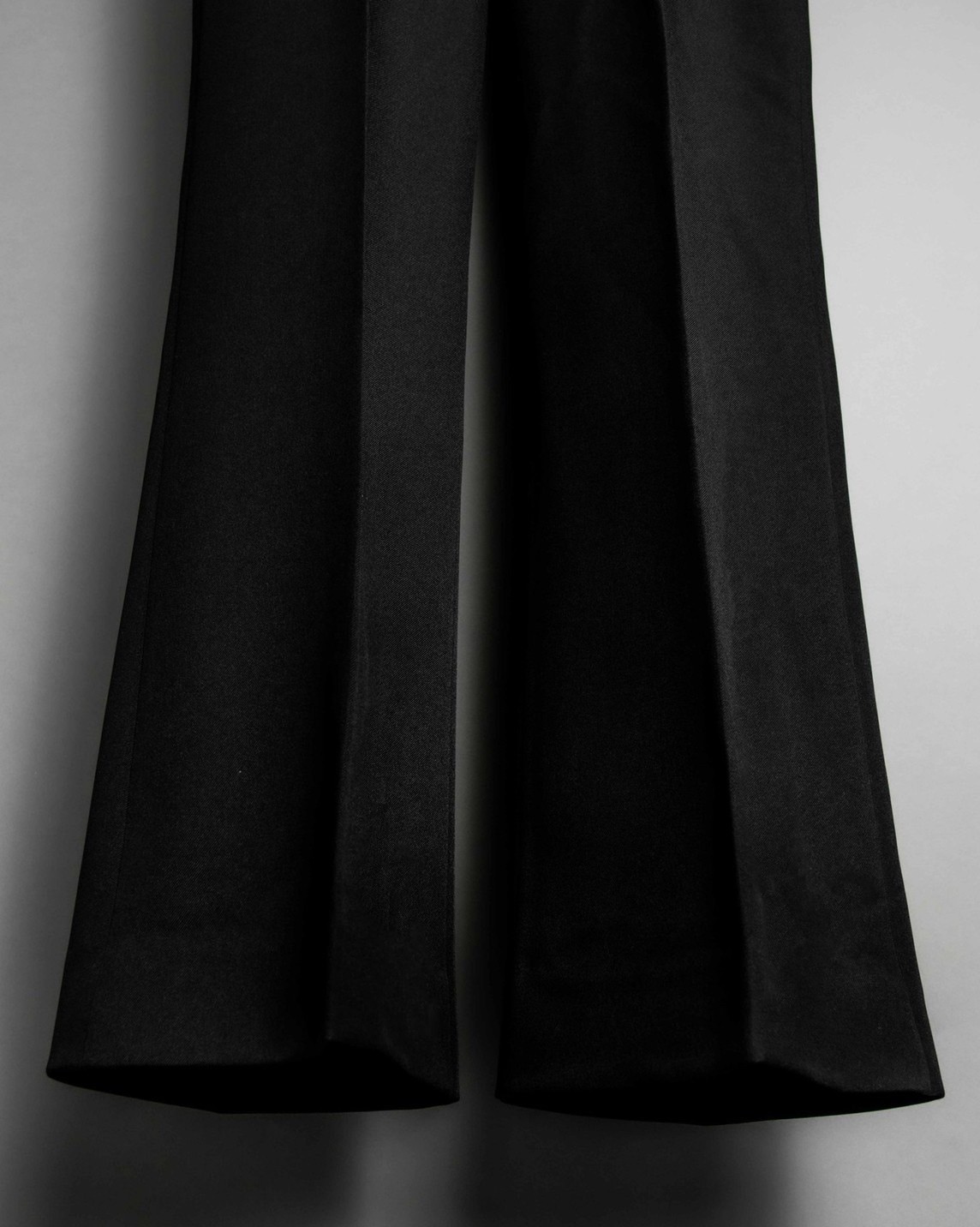 PINTUCK MEGA FLARE SLACKS 【BLACK】 | SHIKITARI