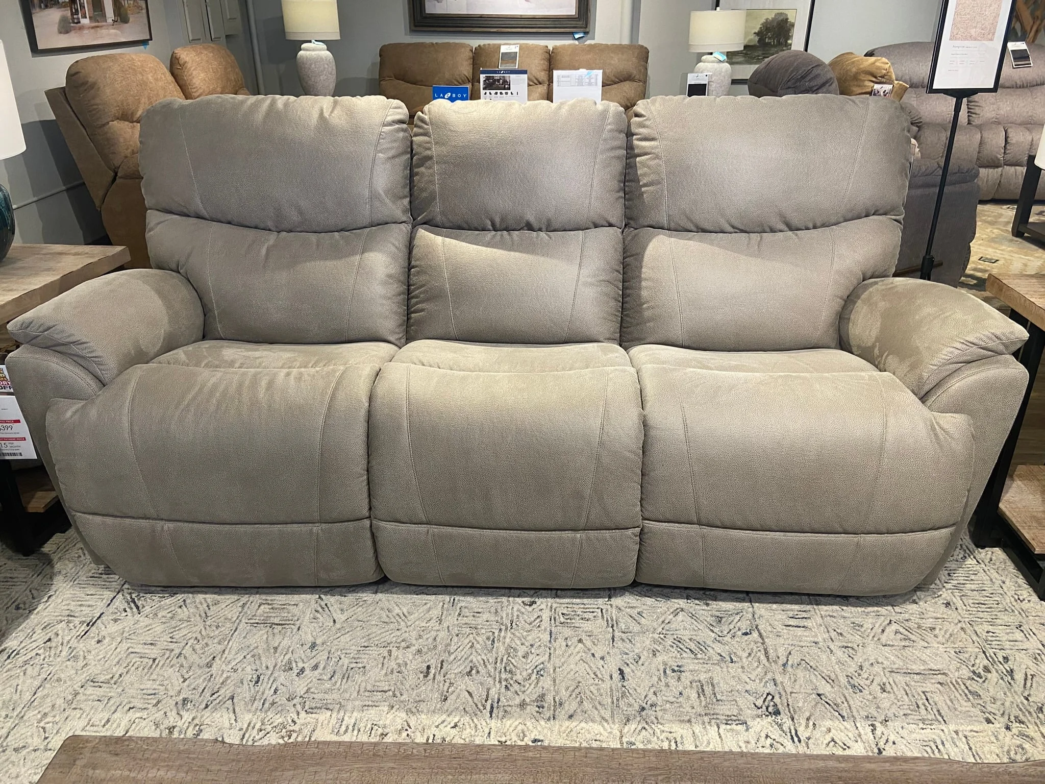 La-Z-Boy Trouper 444-724-D185553 Manual Reclining Sofa | Steger's