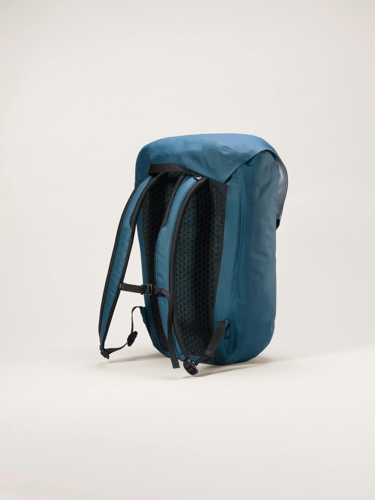 Granville 25 Backpack | Arc'teryx United States