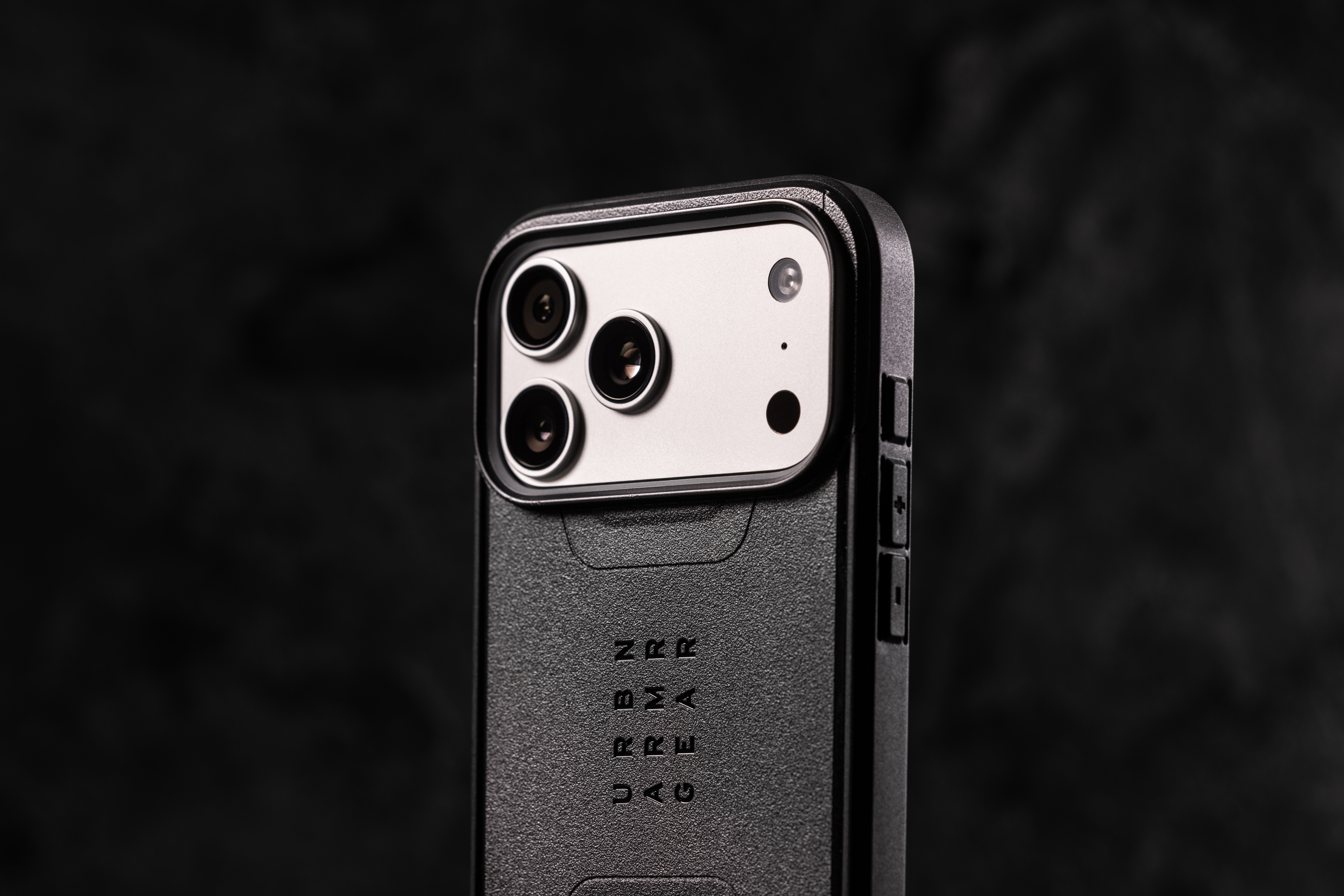 UAG iPhone 17 Pro Max Case MagSafe 20ft Drop Protection, Slim