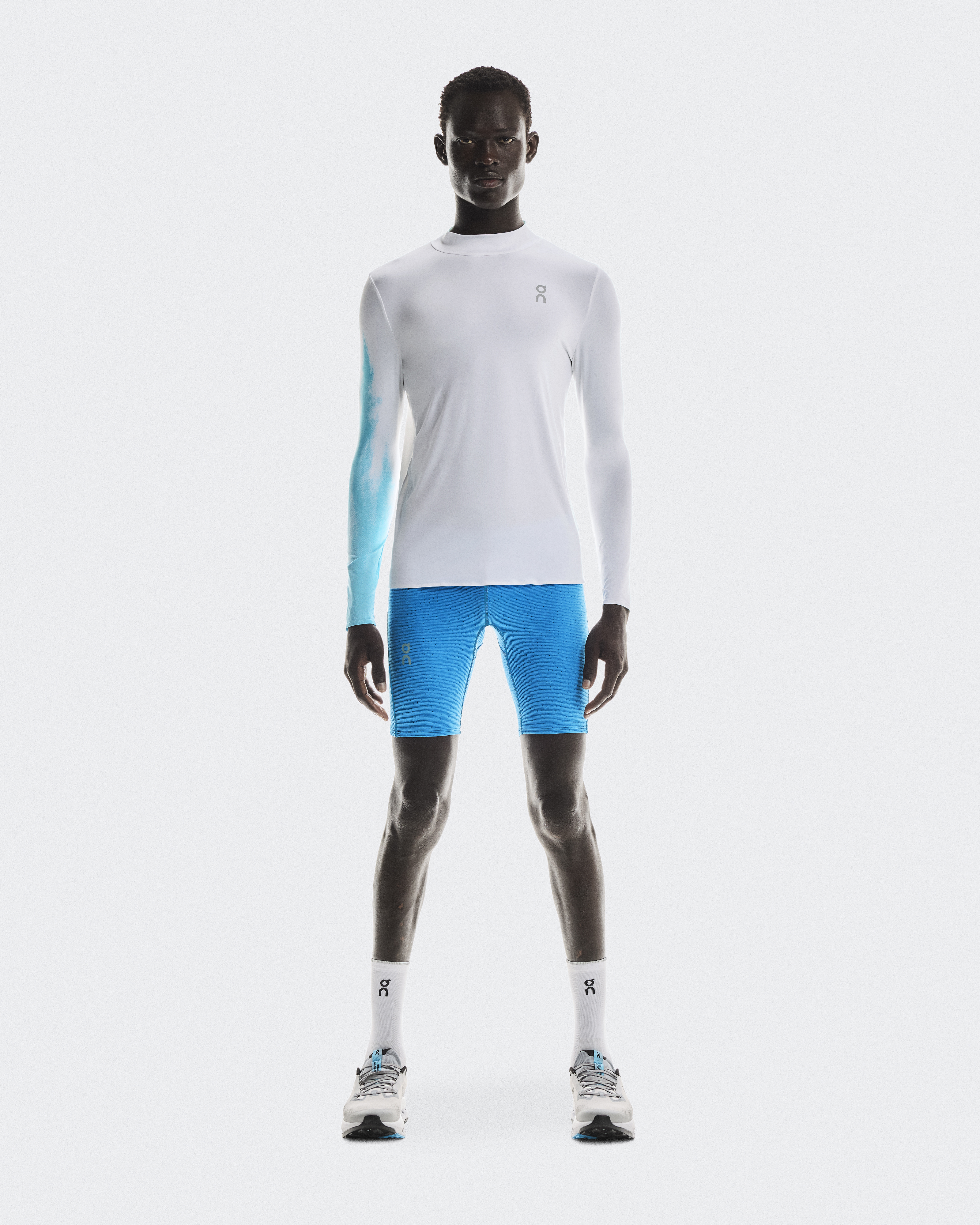 Men's Pace Long-T | White & Blue | On Japan