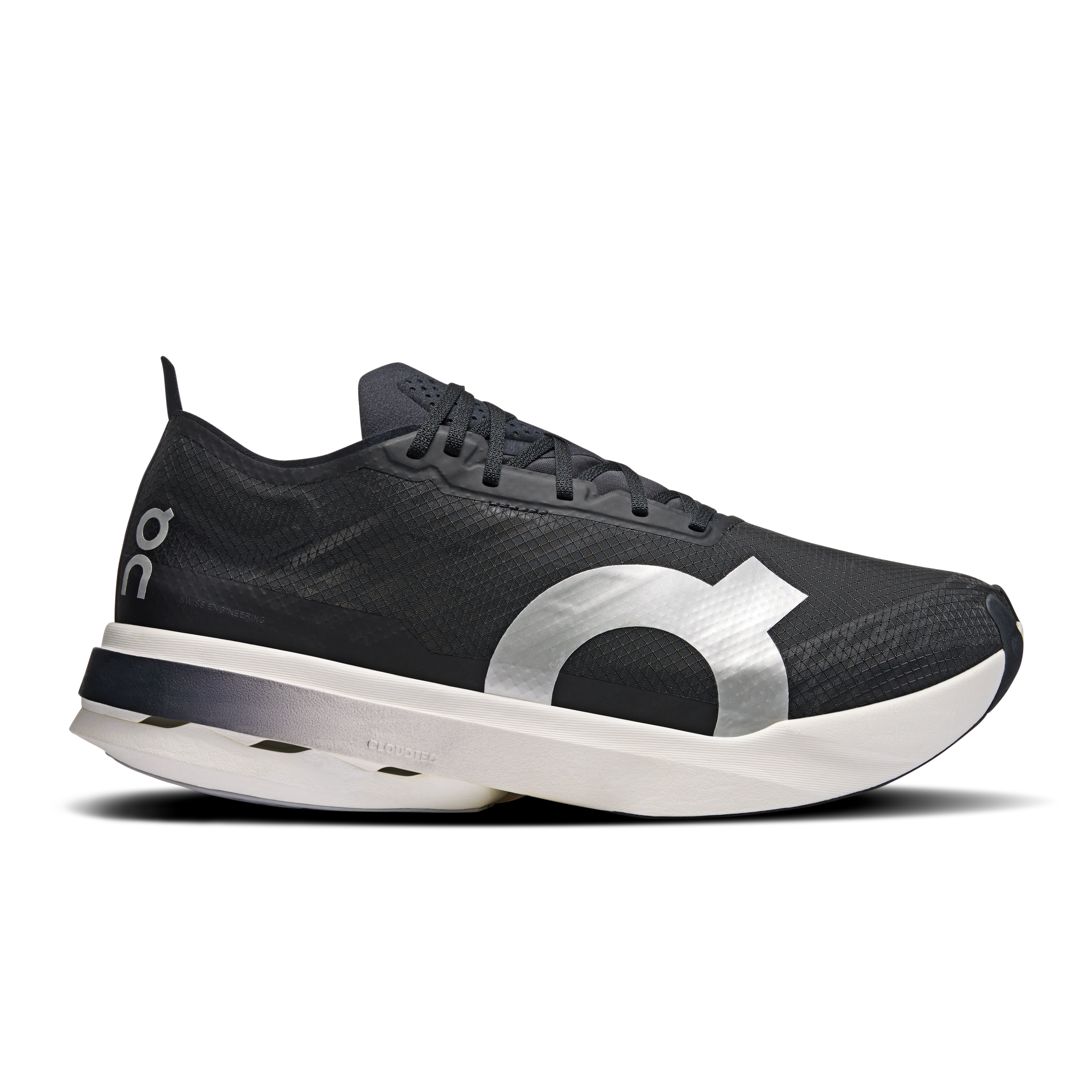 Cloudboom Strike: Men's Road Racing Shoe | On 日本