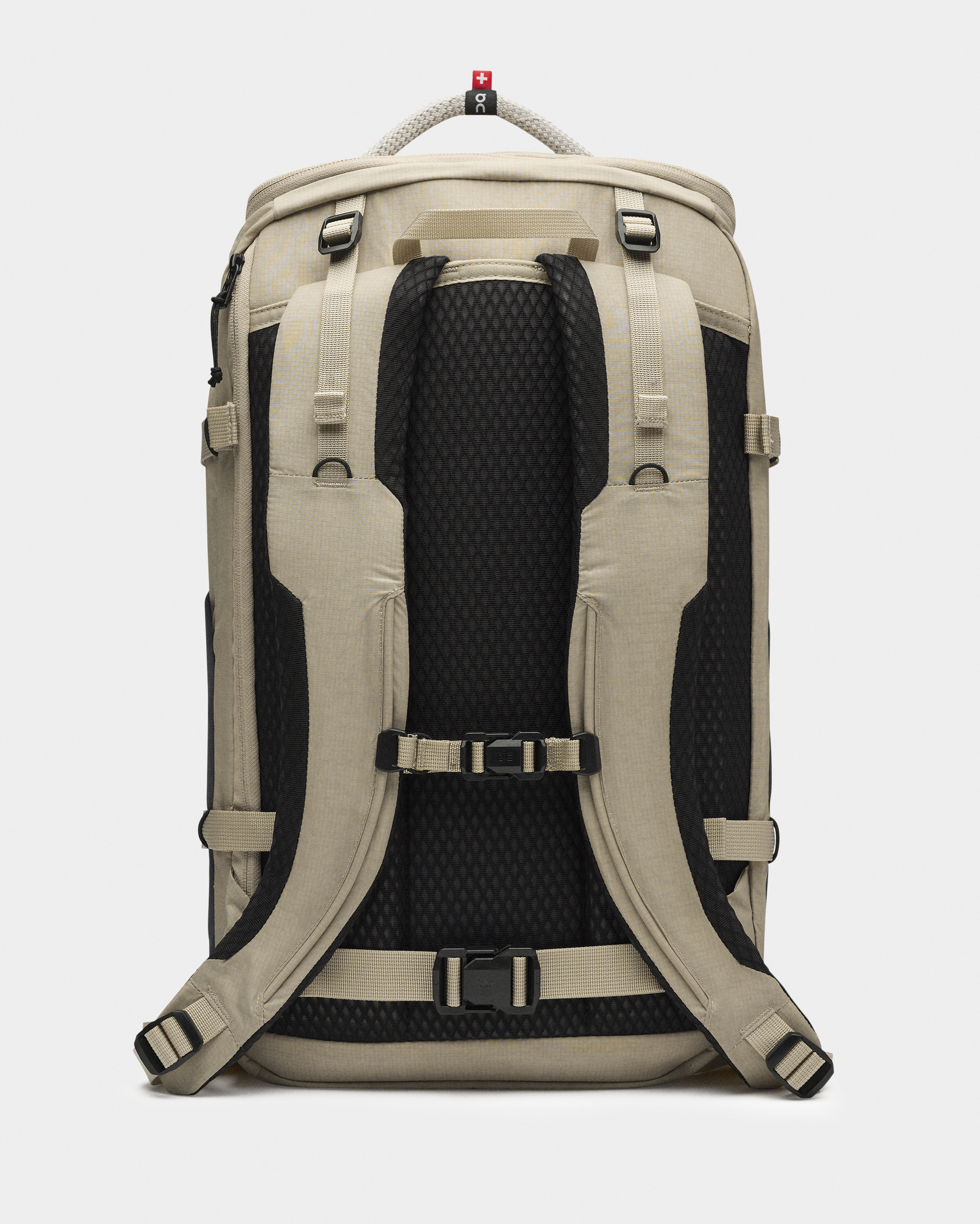 Speed Pack 30L | Beige & Black | On United States