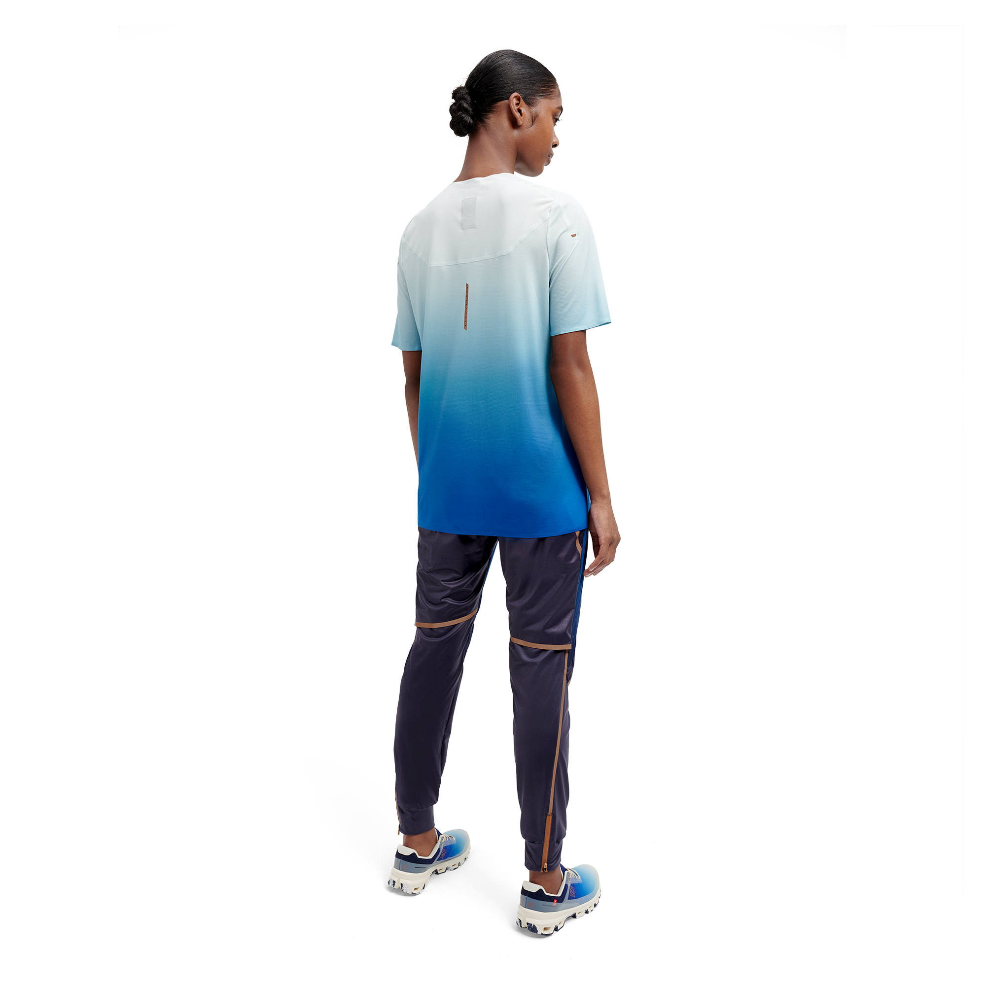 Women's Performance-T LOEWE | Blue | On United Kingdom