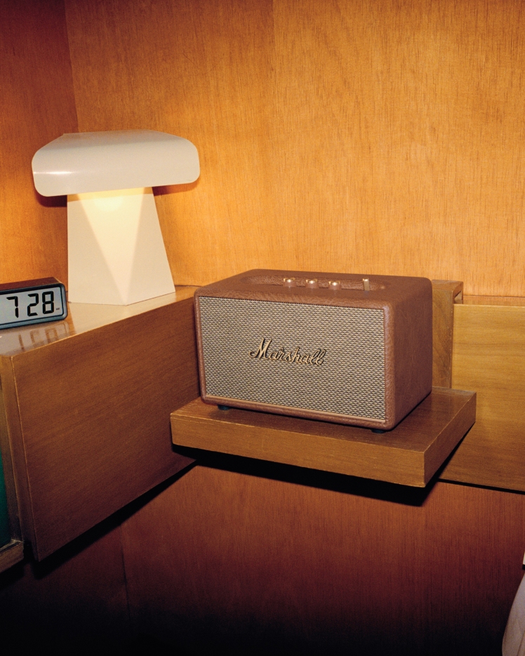 Acton III Brown - Bluetoothホームオーディオスピーカー | Marshall.com