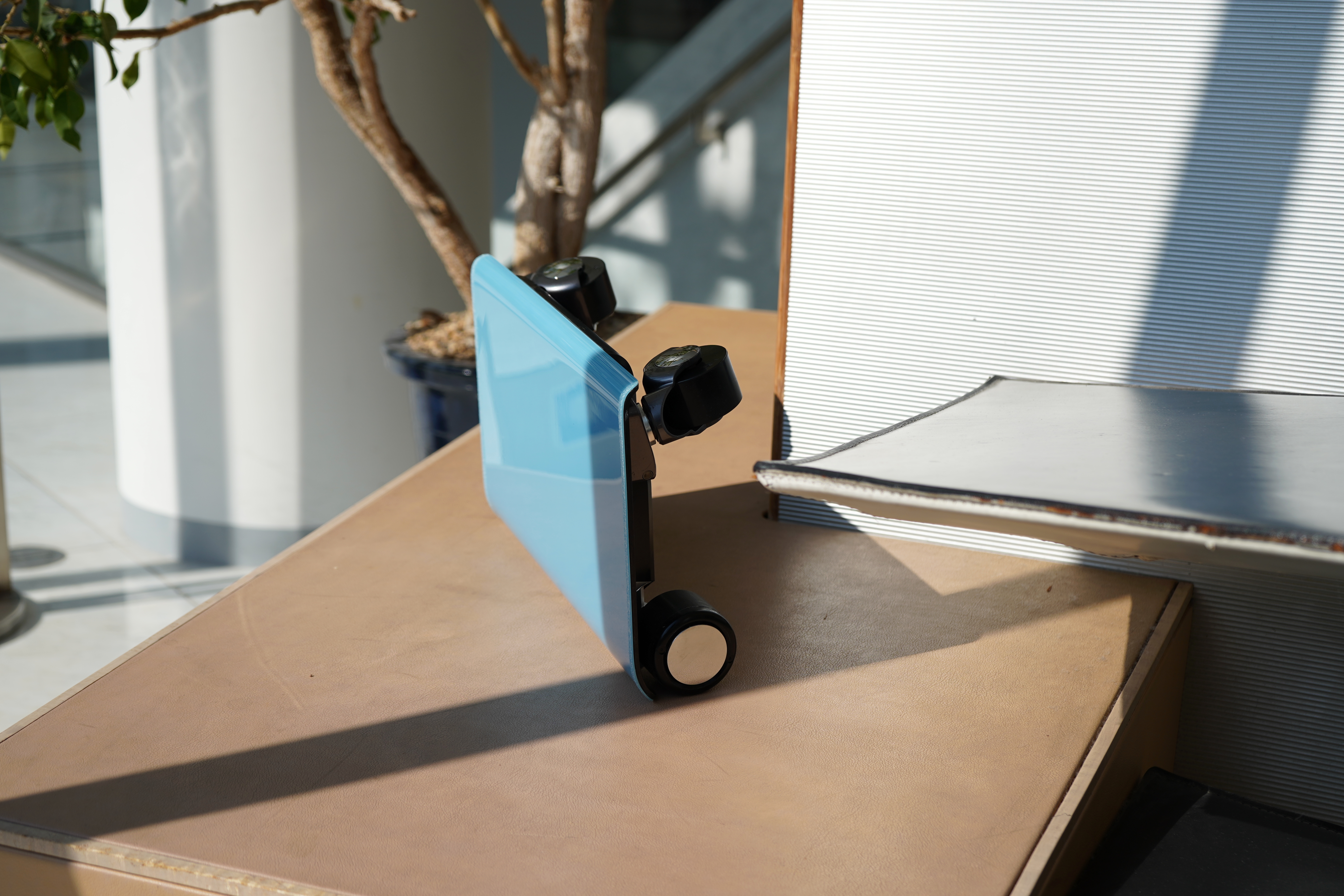 WALKCAR 2 / WALKCAR 2 Pro：ノートPCサイズで“持ち歩ける”電動