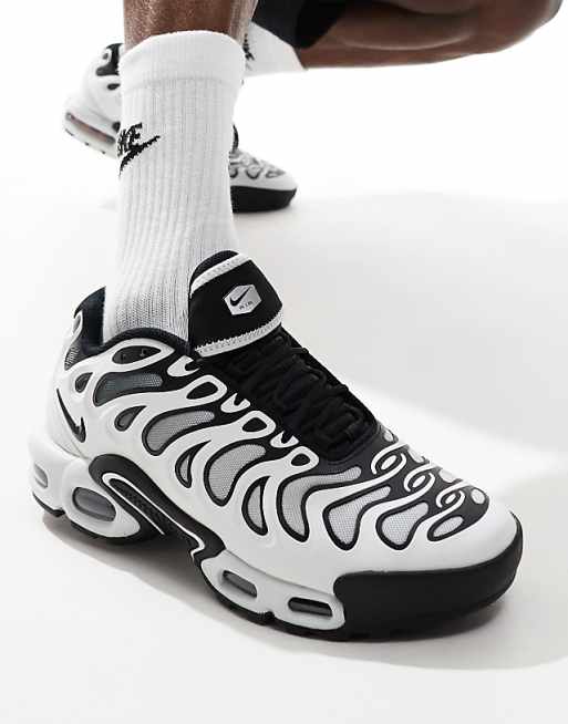Nike Air Max Plus Drift sneakers in white and black | ASOS