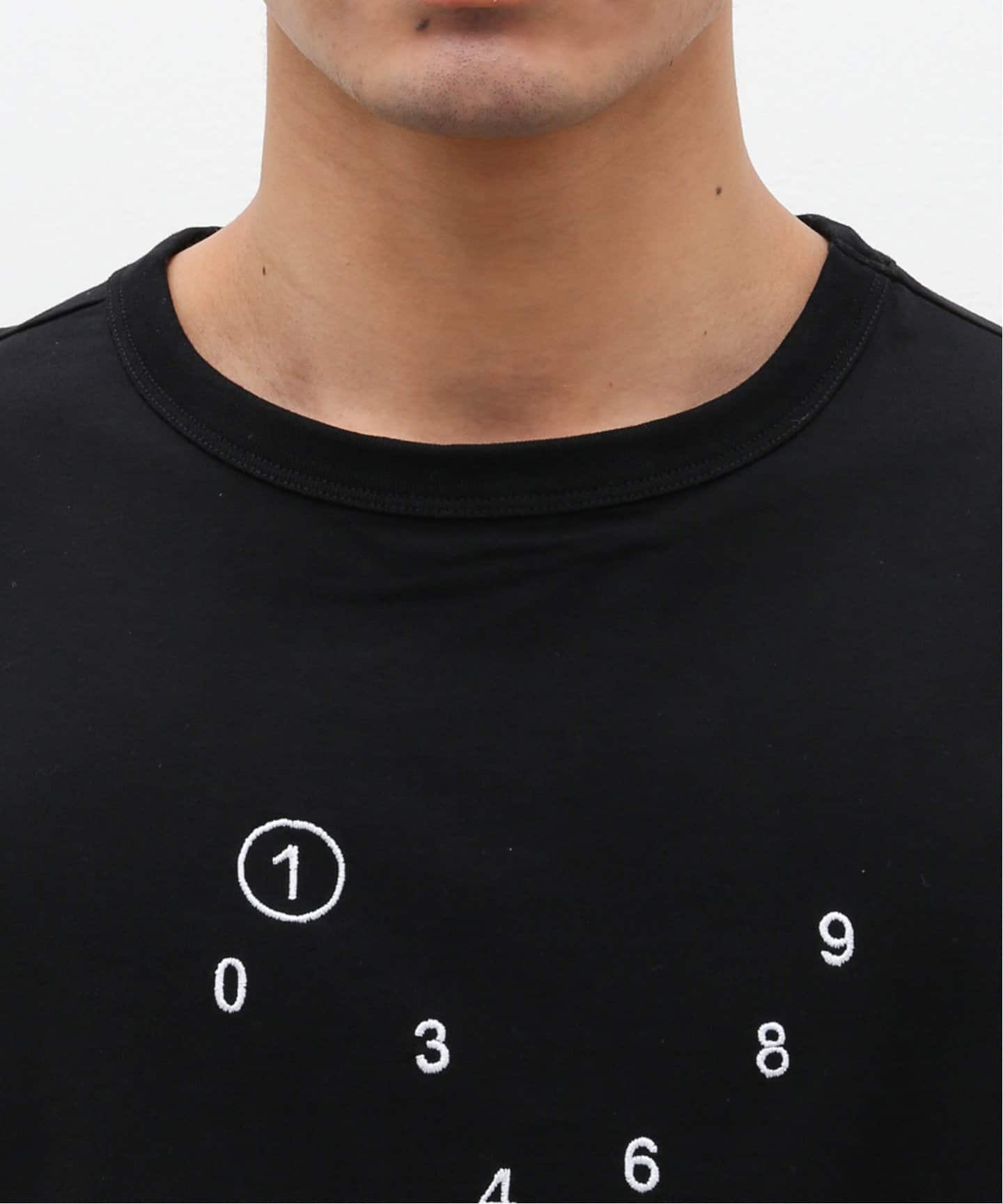 MAISON MARGIELA / メゾン マルジェラ】 Calender Graphic Logo T-（T