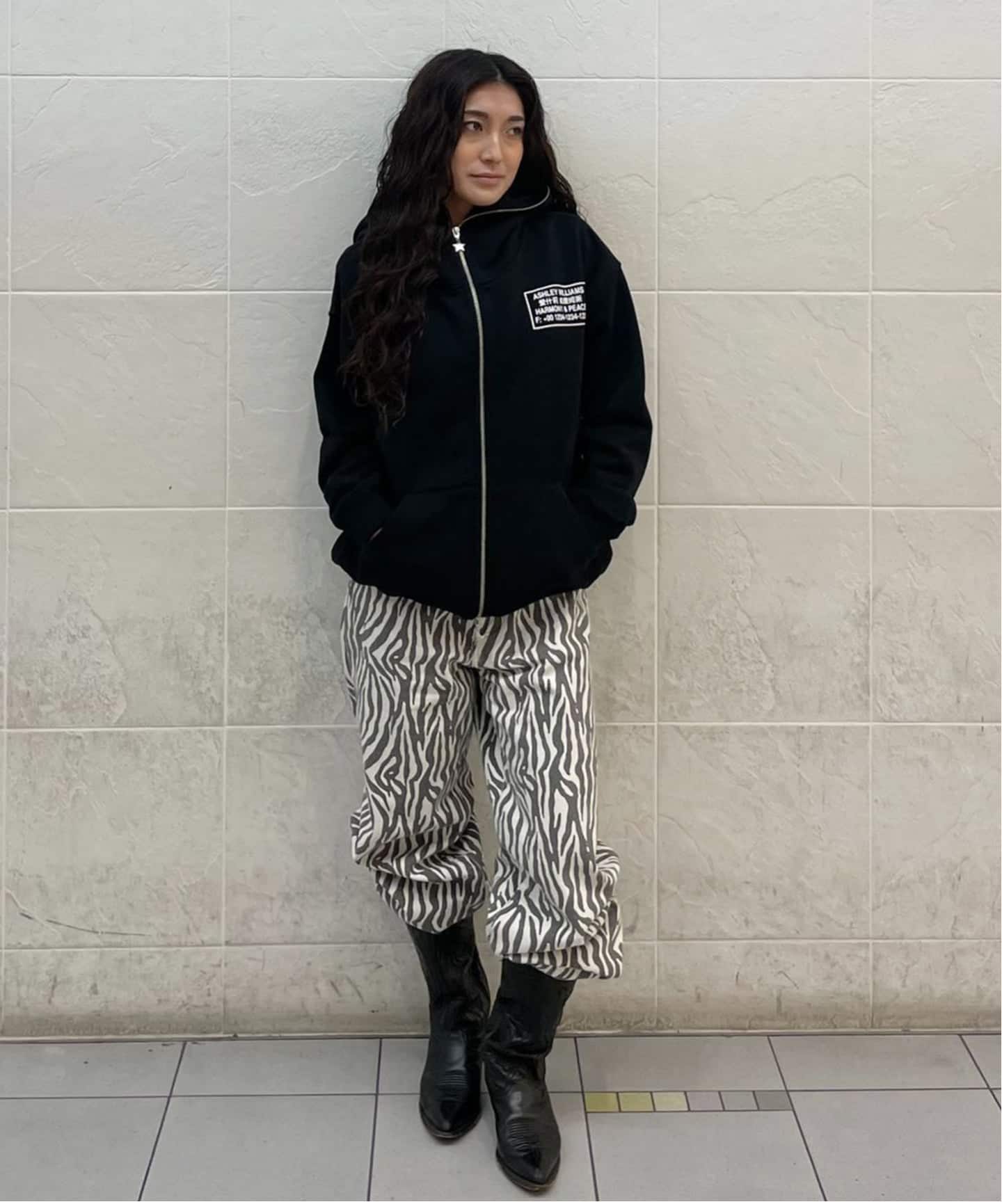 Ashley Williams / アシュリー・ウィリアムズ】 BUTTERFLY HOODIE