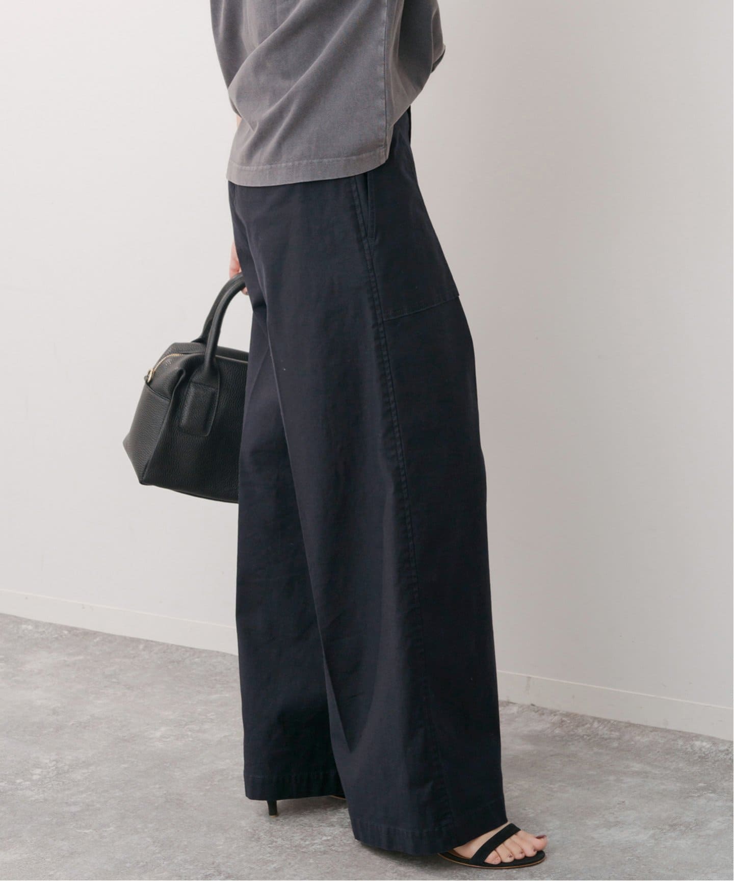 バックサテンカーゴワイドパンツ（カーゴパンツ）｜Spick and Span