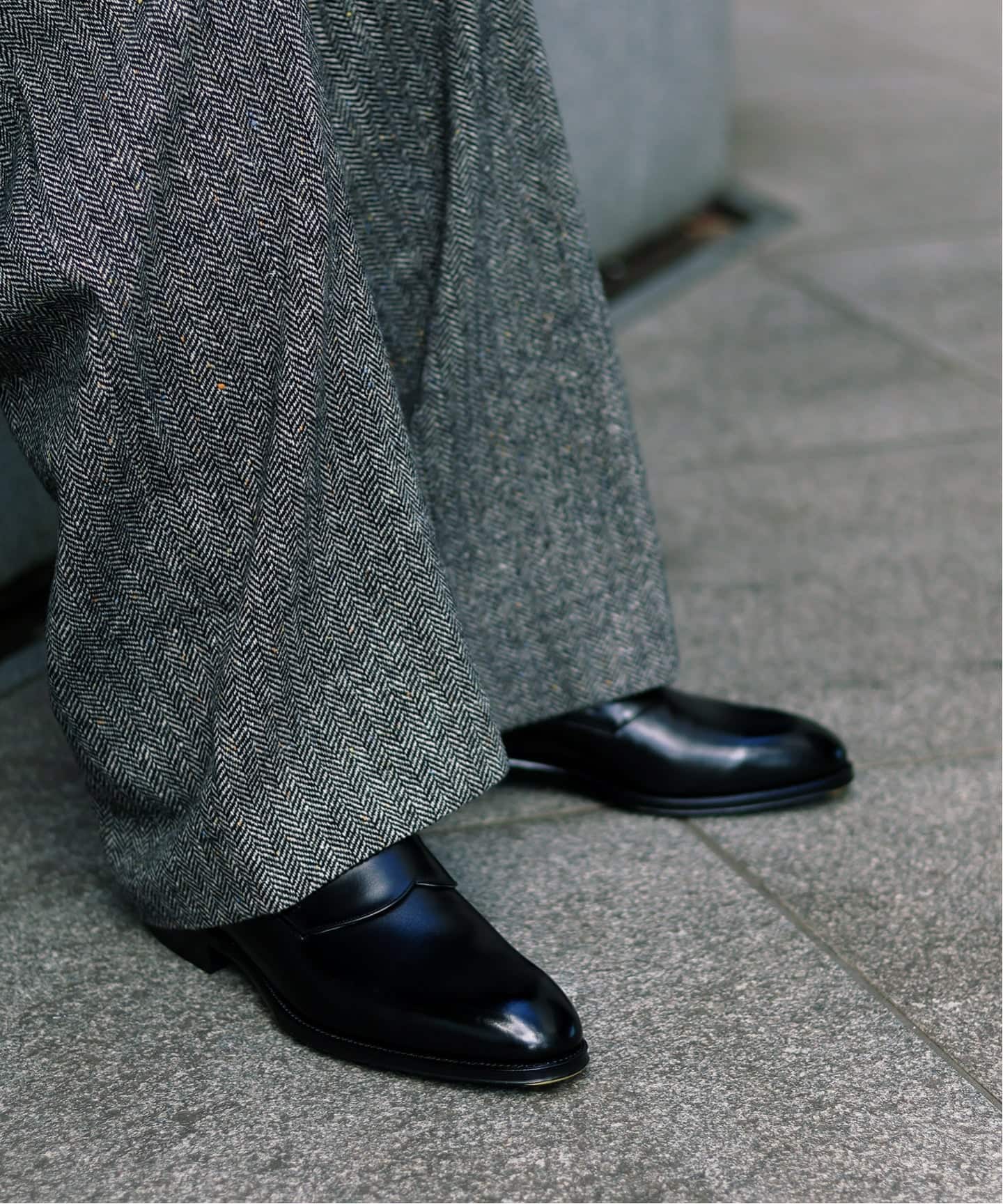 m's braque (エムズ ブラック) TUCK WIDE BUGGY パンツ(へリンボン