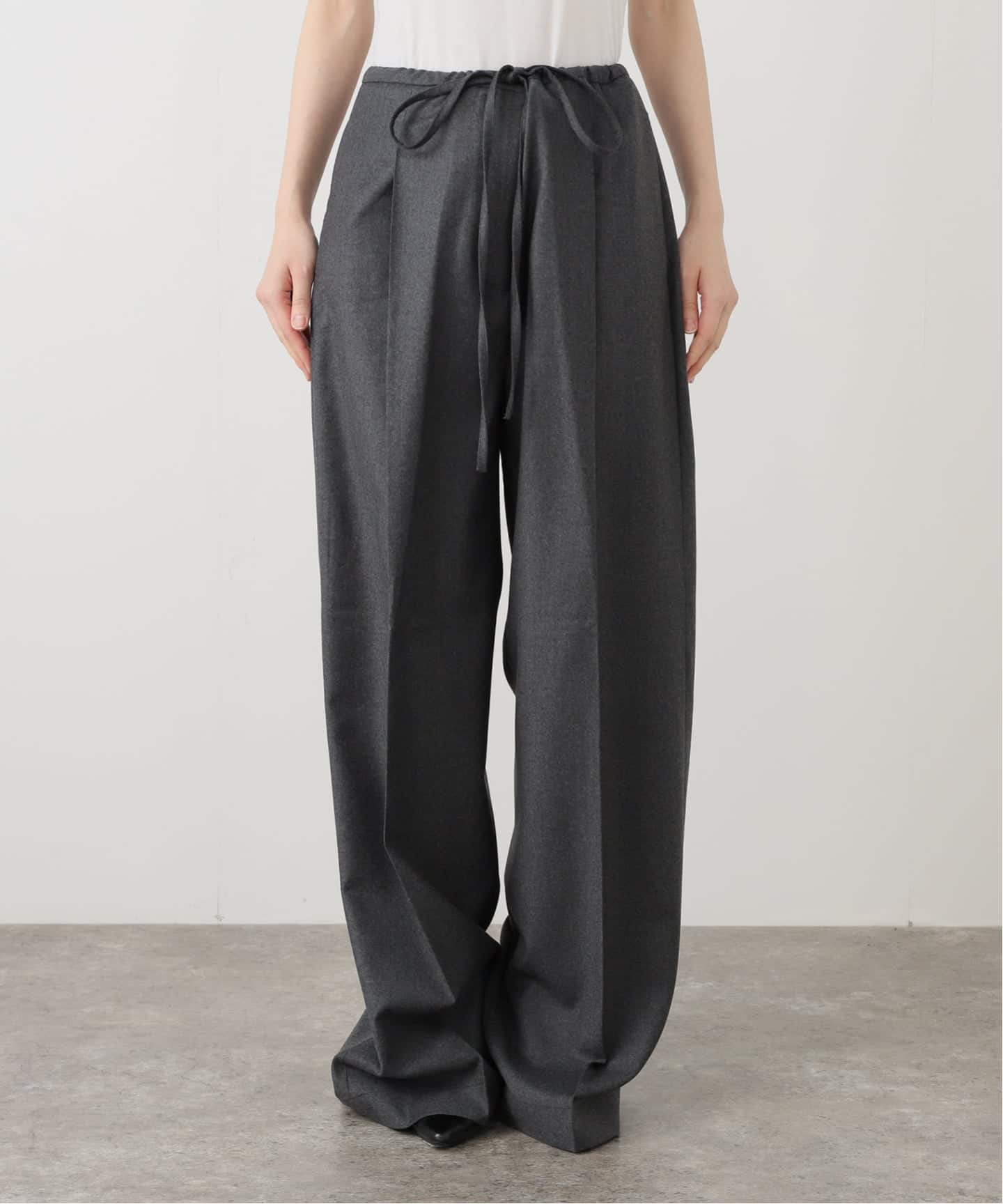 ROHE/ロヘ】 Relaxed soft wool trousers（スラックス）｜JOURNAL
