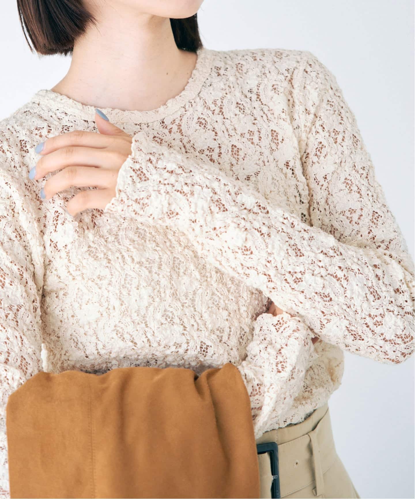 一部カラーWEB限定/追加4予約》Flowerストレッチレースプルオーバー（T