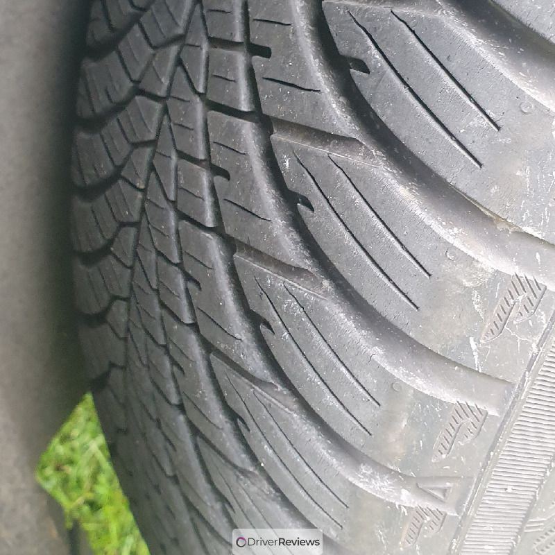 Yokohama BluEarth-4S AW21 215/55 R17 at Blackcircles.com