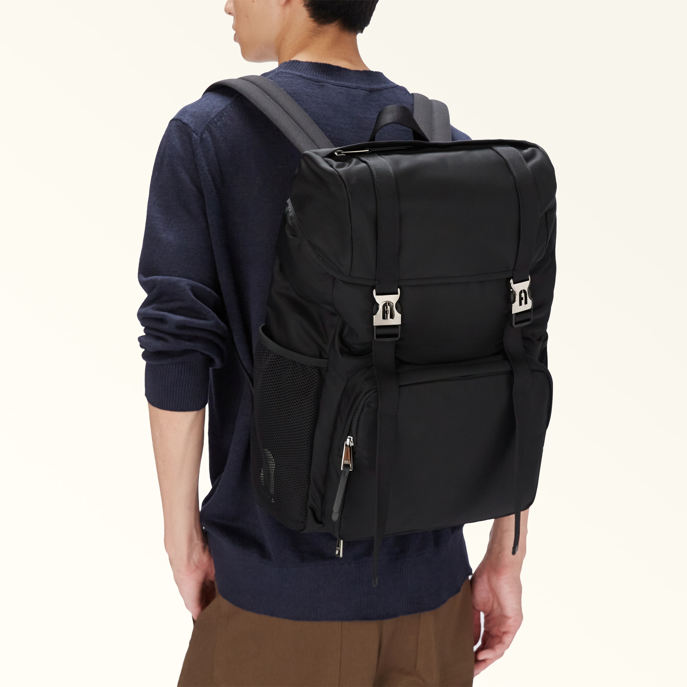 バックパック L NERO Furla Man Cosmo | Furla JP