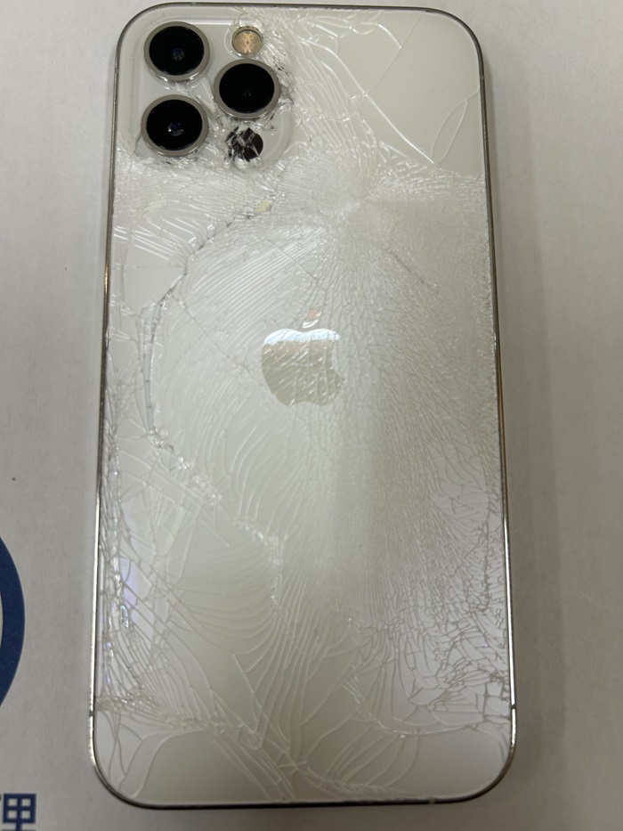 iPhone12 Pro 背面ガラスの交換しました！【イオン春日井店】
