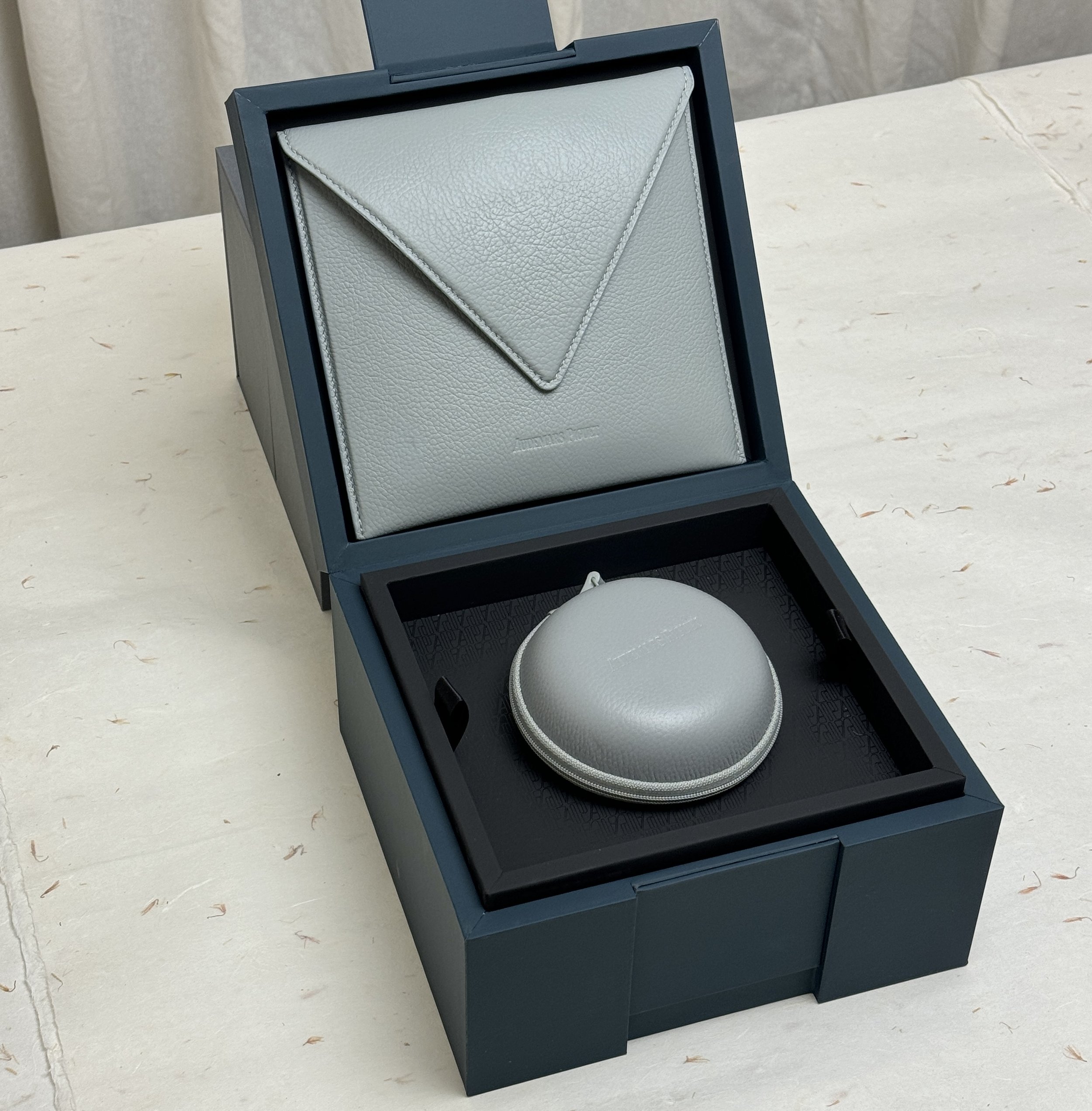 Audemars Piguet Watch Cleaning Set – Luxury Travel Case & Care Kit