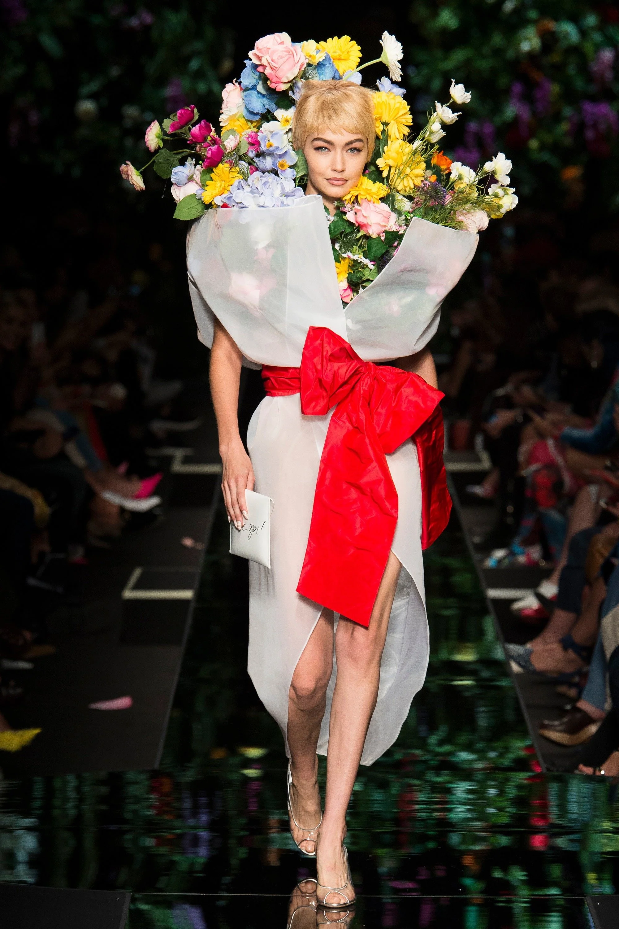 Revisit Jeremy Scott's best moments for Moschino. — Perfect˙