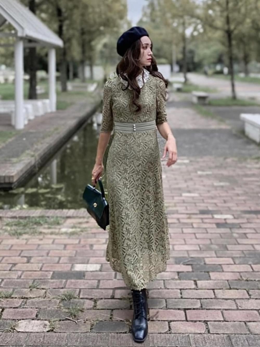 LEJA】レースビッグカラー花柄刺繍ウエストマークロングフレアドレス