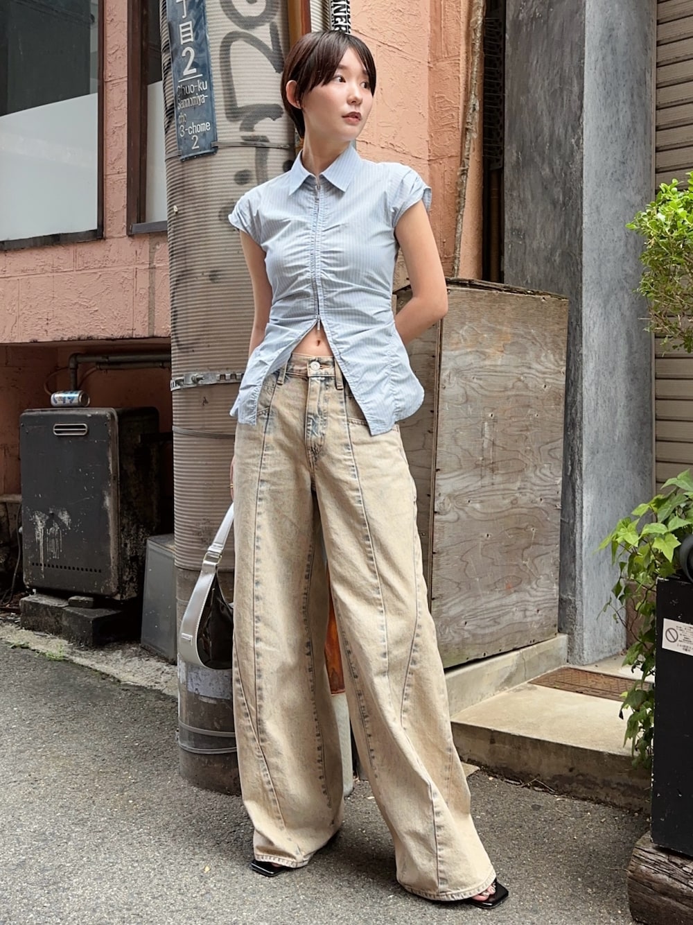 MOUSSY CURVED LINE CHEMICAL BAGGY