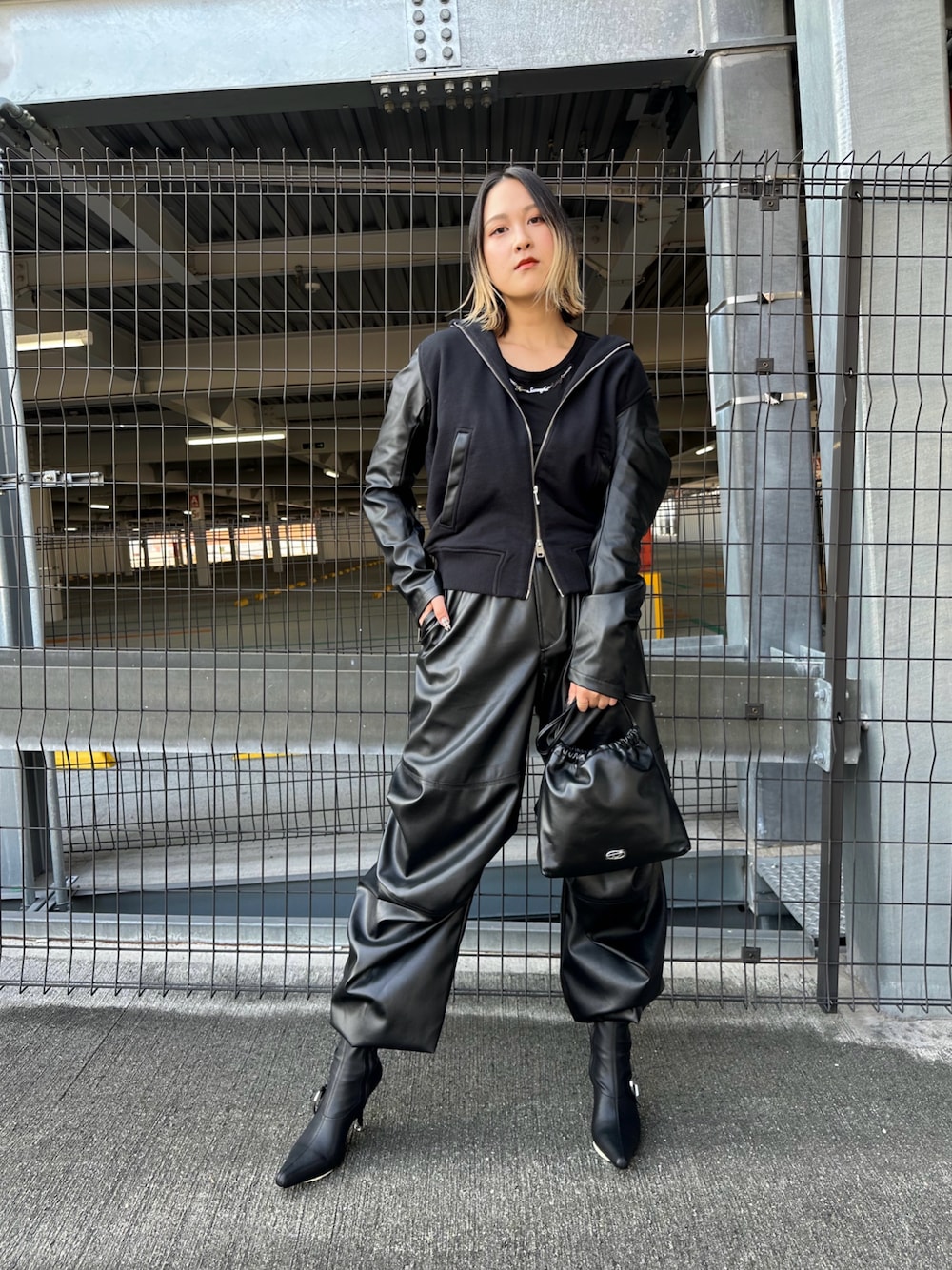 DIESEL（ディーゼル）の「レディース カーゴパンツ P-MARTY-LTHF