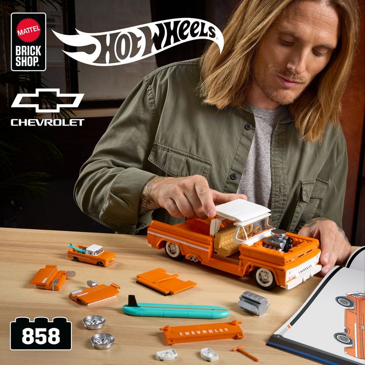 Mattel Brick Shop Hot Wheels Custom '62 Chevy Pickup