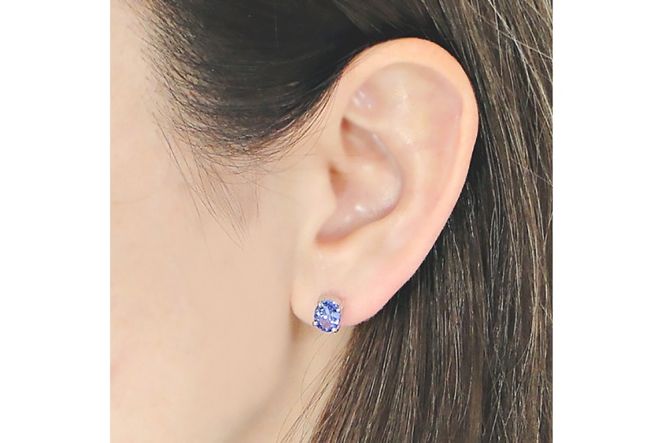 一粒ピアス プラチナ PT900 天然タンザナイト オーバル 大粒 2.3ct