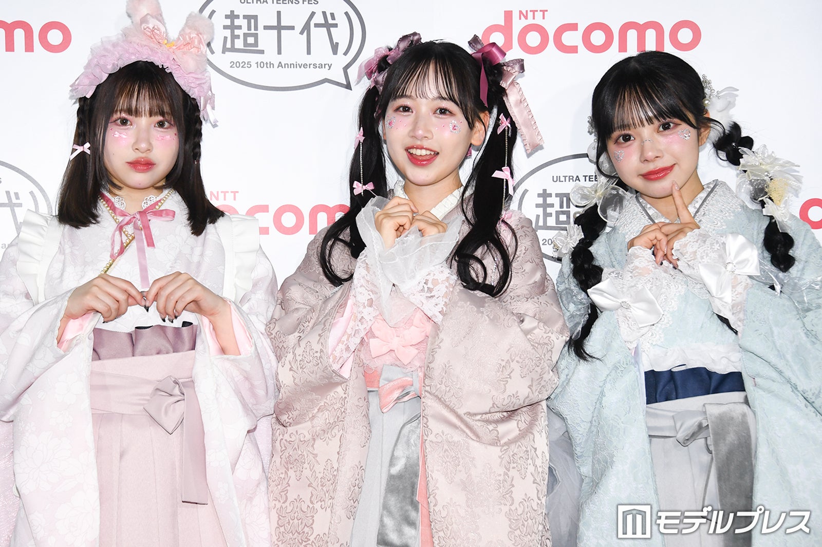 FRUITS ZIPPER松本かれん・CUTIE STREET増田彩乃＆桜庭遥花、袴姿の