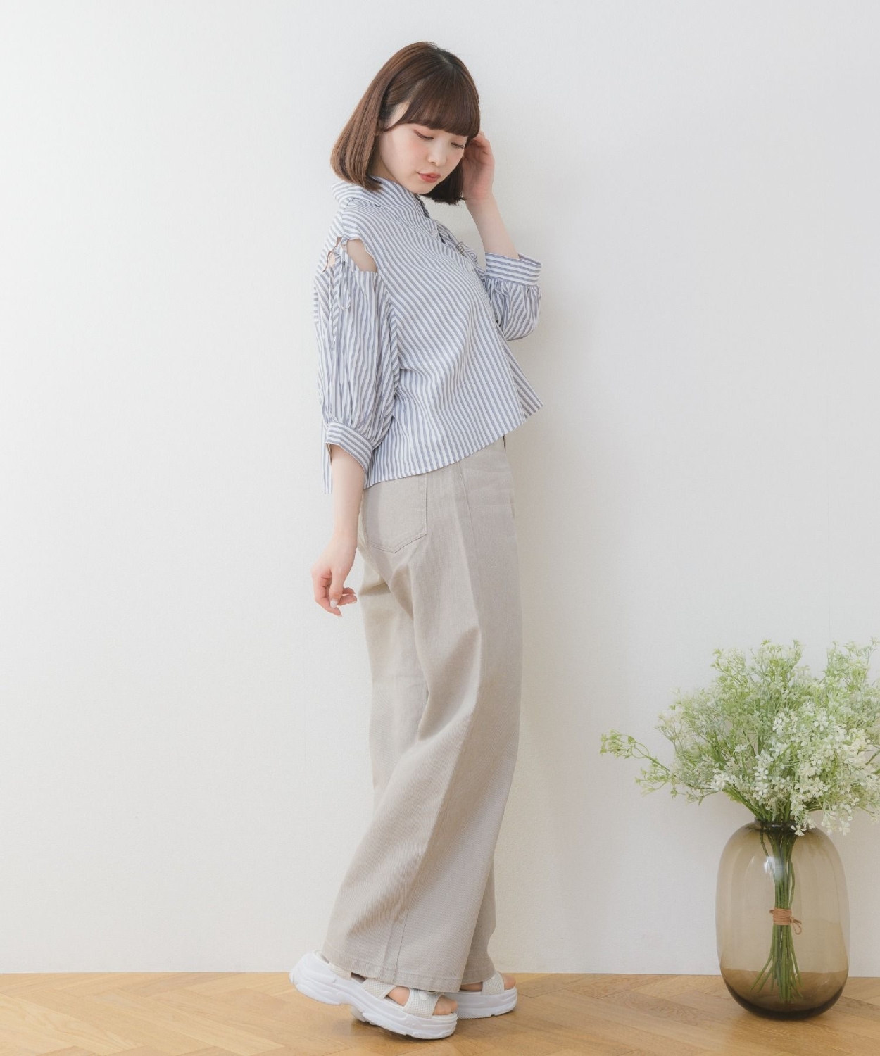 ブローチ付クロップドSH|ems excite | RETRO GIRL ONLINE STORE レトロ